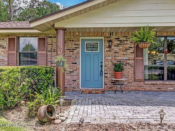 4th image of 2724 Hidden Creek Dr