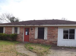9135 Landis Dr, Beaumont, TX 77707
