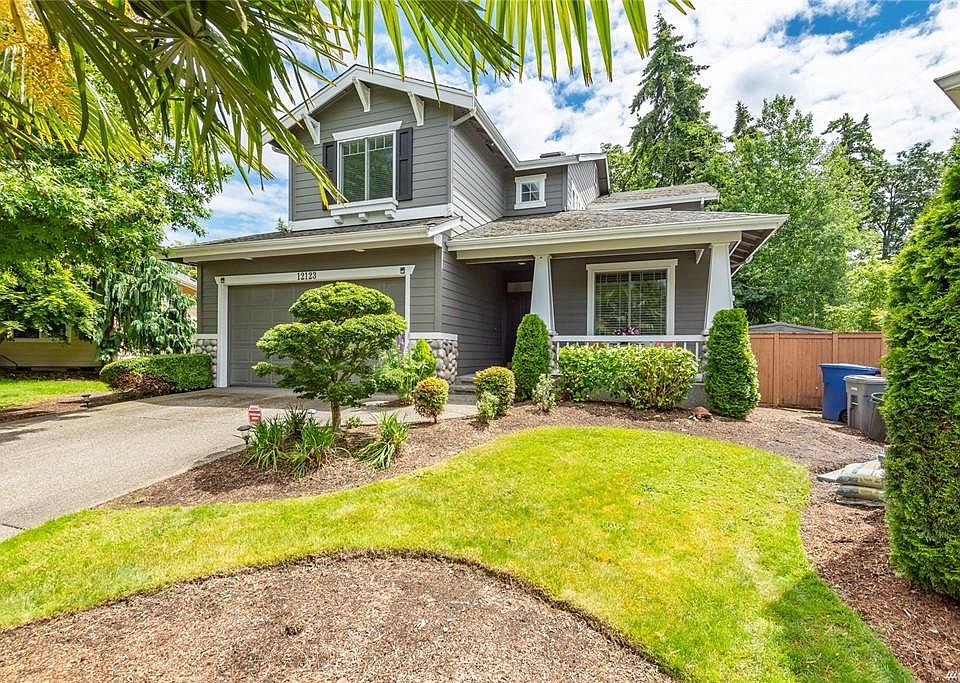 1st image of 12123 SE 41st St
