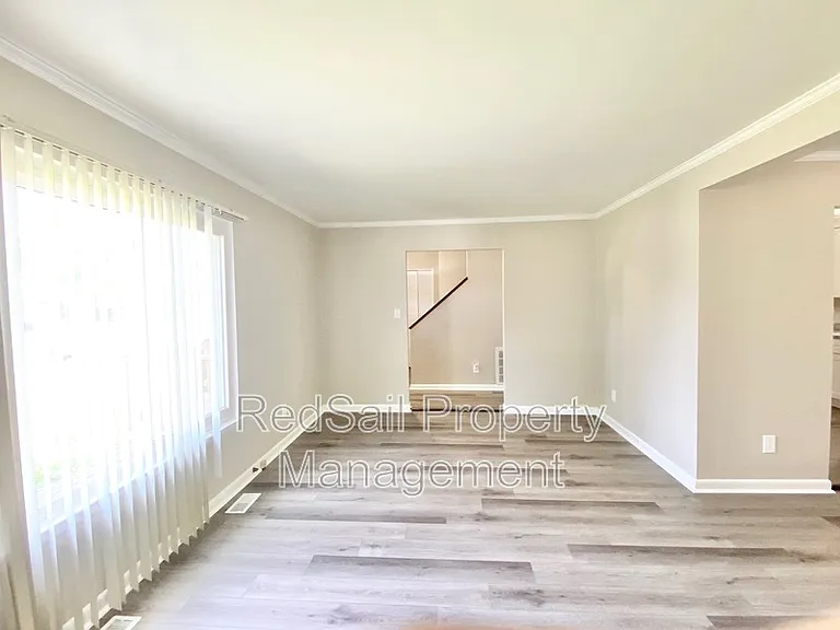 13 Sandpiper Ct — Photo 4