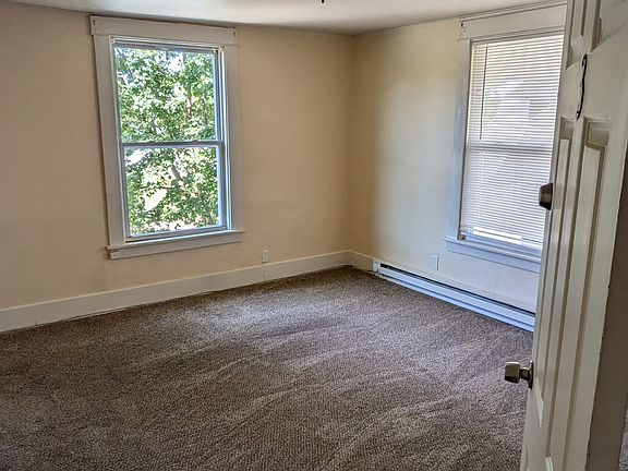 Entrance into the unit.