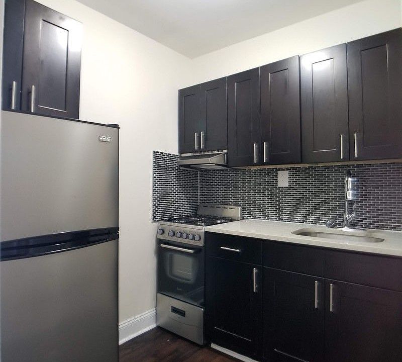 1st image of 400 E 21st St APT 2G
