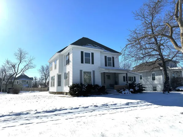 2527 Broadway Ave, Great Bend, KS 67530