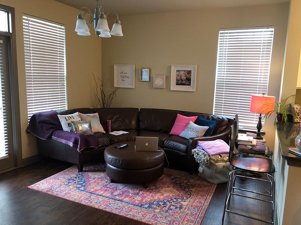 1st image of 10848 Troxel Dr N APT 101