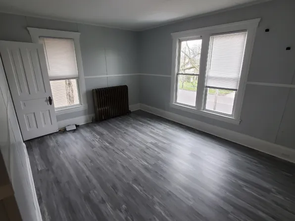 207 Greenly St Unit 4, Adrian, MI 49221
