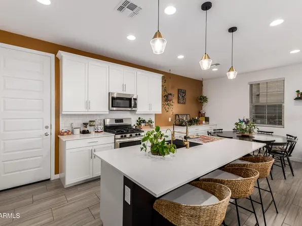 9916 E TEXAS Avenue, Mesa, AZ 85212