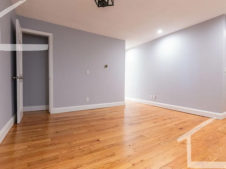 198 Allston St — Photo 7