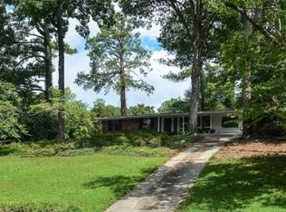 1490 Bubbling Creek Rd, Atlanta, GA 30319