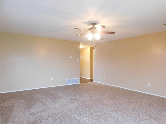 5th image of 4409 Windcrest Dr