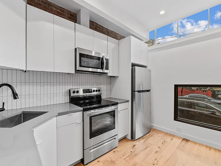 1815 Woodbine St #1C — Photo 4