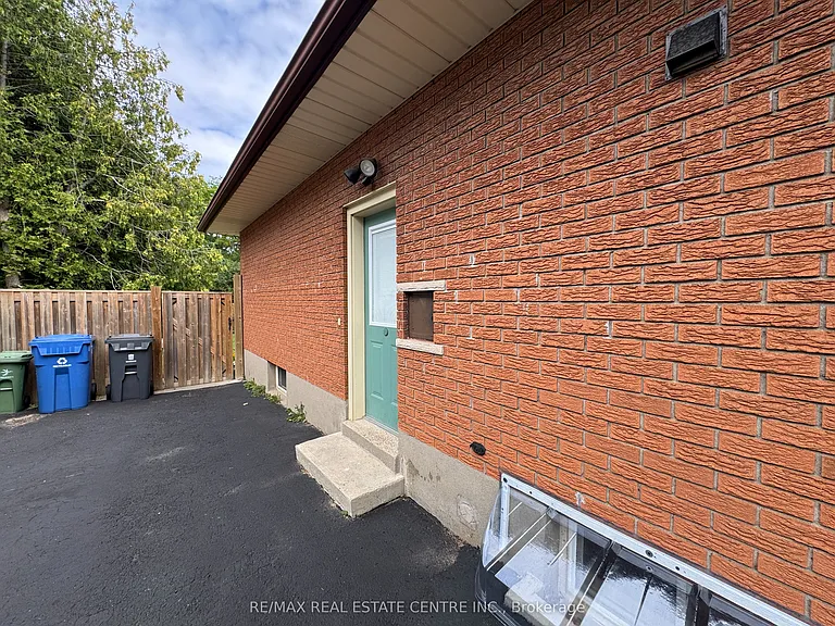 456 Speedvale Ave E #BASEMENT — Photo 3