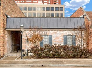 8618 Fontainbleu St, Houston, TX 77024