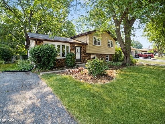2nd image of 685 Renee Dr