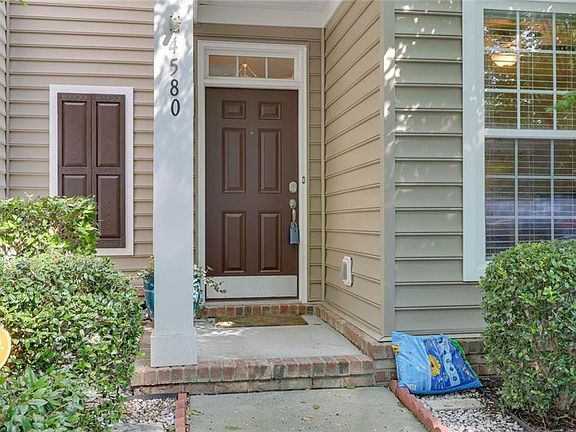 5th image of 4580 Willow Croft Dr