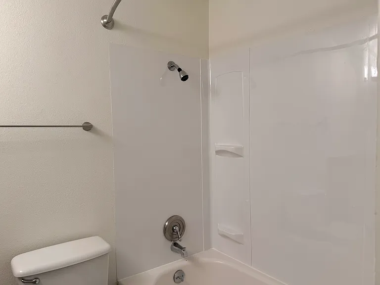 17820 Smokey Point Blvd #3 — Photo 8