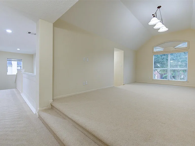 2327 Centerbrook Ln — Photo 30