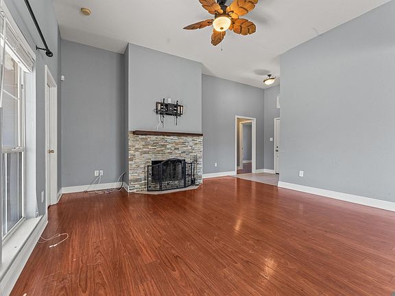 5th image of 16366 Somersby Ave