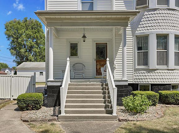 5th image of 305 N Guthrie St