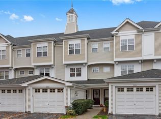 114 Viewpoint Ter #144, Peekskill, NY 10566