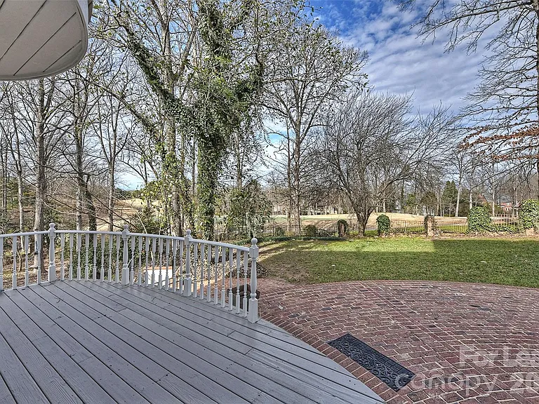 5100 Piper Glen Dr — Photo 47
