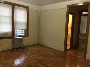 2211 33rd St APT 4A, Astoria, NY 11105