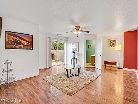3rd image of 9112 Wonderland St