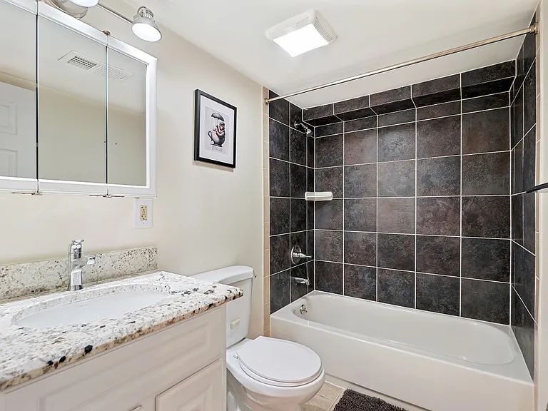 632 Q St NW — Photo 21