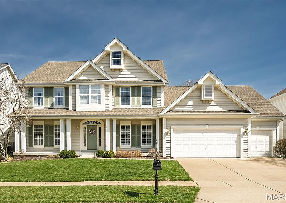 1st image of 724 Lakeshore Meadows Dr