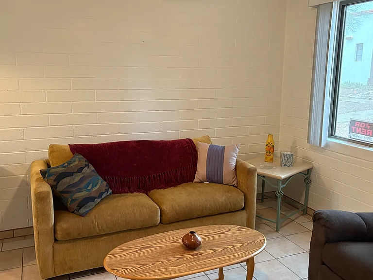 469 S Paseo Lobo — Photo 6