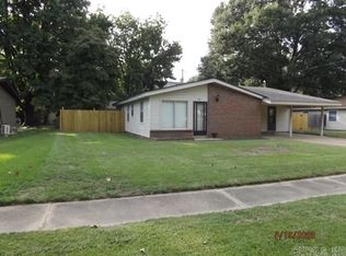 1909 Kenwood St, Jonesboro, AR 72401