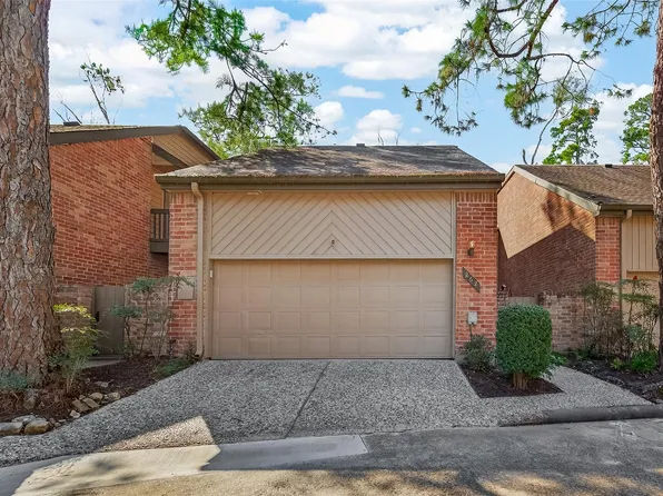 262 Sugarberry Cir, Houston, TX 77024