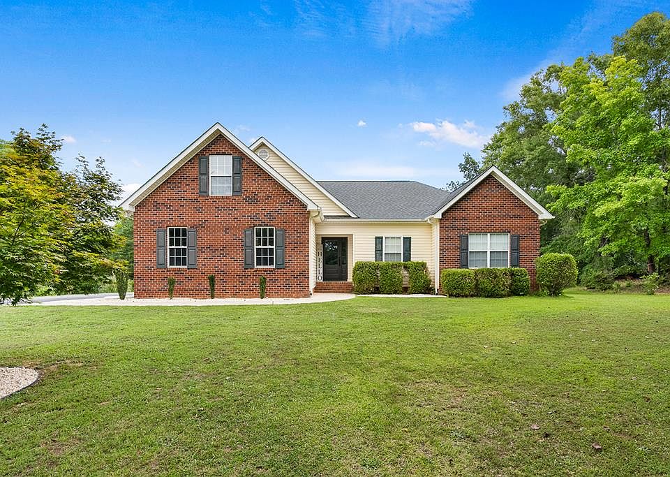1st image of 108 Persimmon Ct