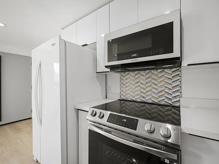 1139 Bellevue Ave — Photo 24