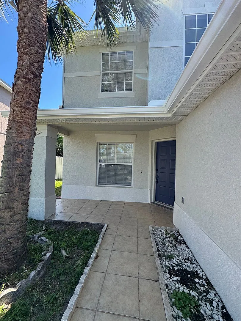 Oversized 3br / 2.5ba Home For Rent — Photo 4