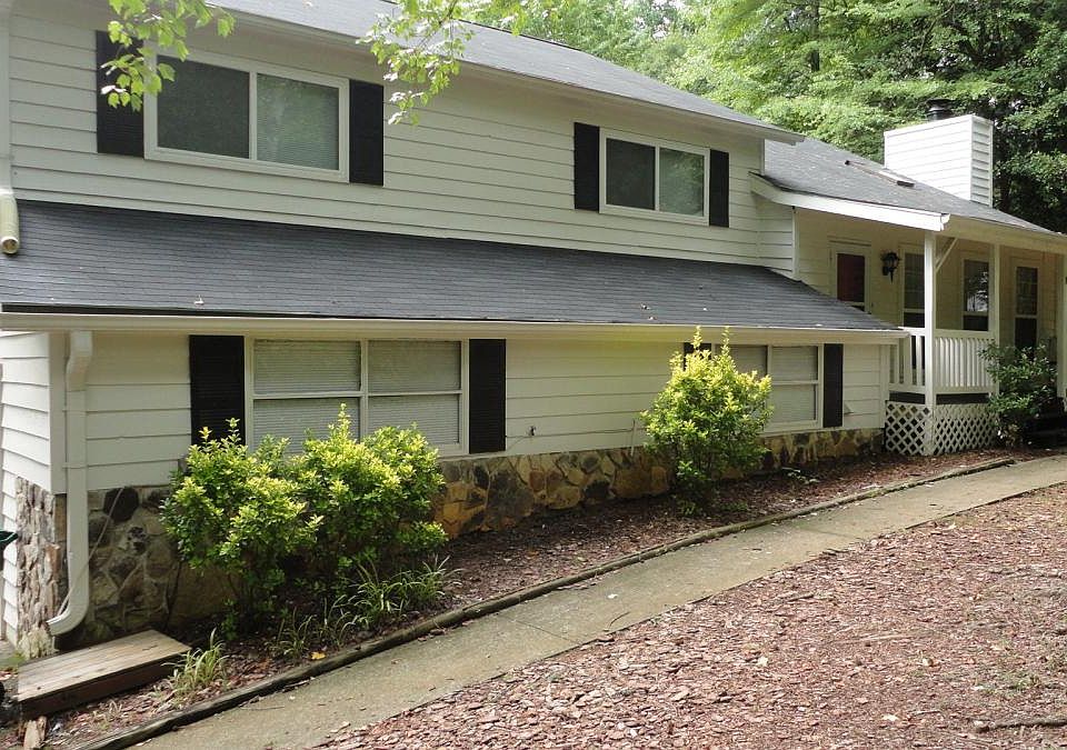 1st image of 299 Sabrina Ct