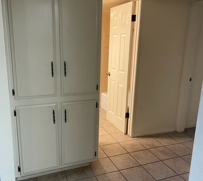 1st image of 7305 Quailwood Dr APT A