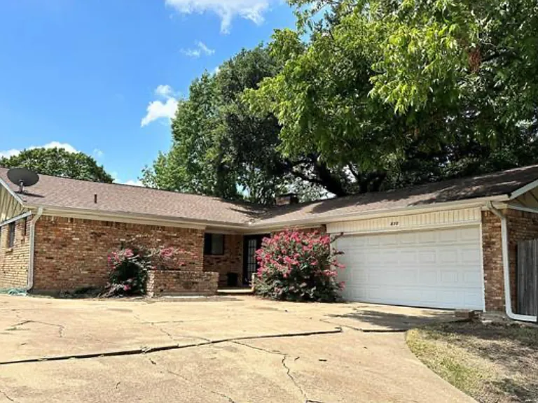830 Windsor Pl — Photo 25
