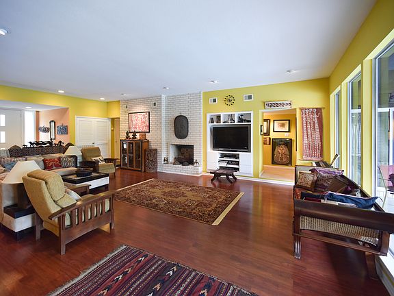 4th image of 12 Park Ln