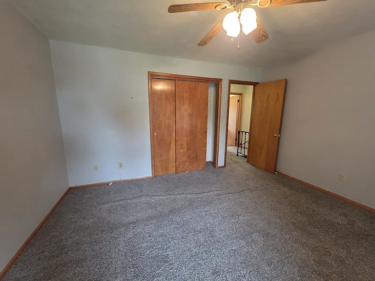 542 Maple Tree Ln — Photo 13