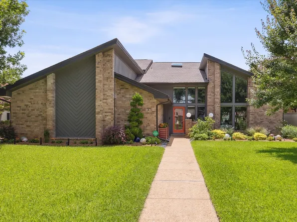 1517 Waltham Ct, Arlington, TX 76012