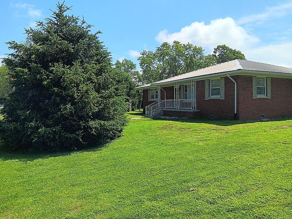 1st image of 207 3rd St