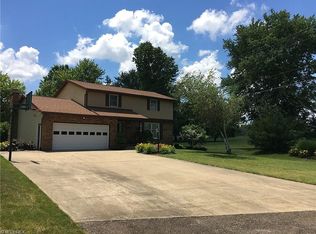 2010 Windham St NE, Canton, OH 44721