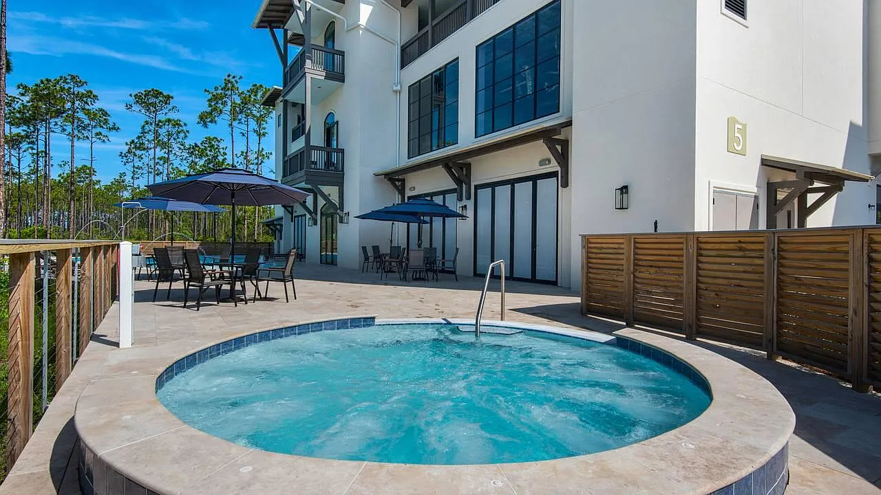 1 bed, 900 sqft, $2,200 — Photo 4