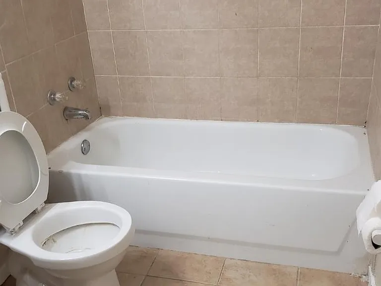 2218 E New York Ave — Photo 16