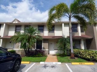 227 City View Dr, Fort Lauderdale, FL 33311