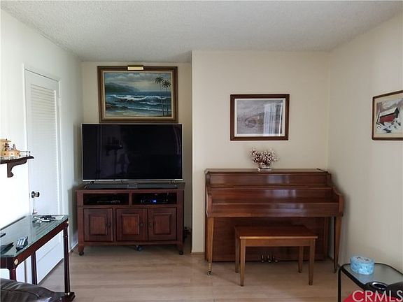 2nd image of 5272 Auburn Cir