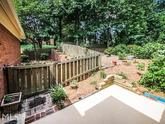 2nd image of 225 Shadow Lake Dr