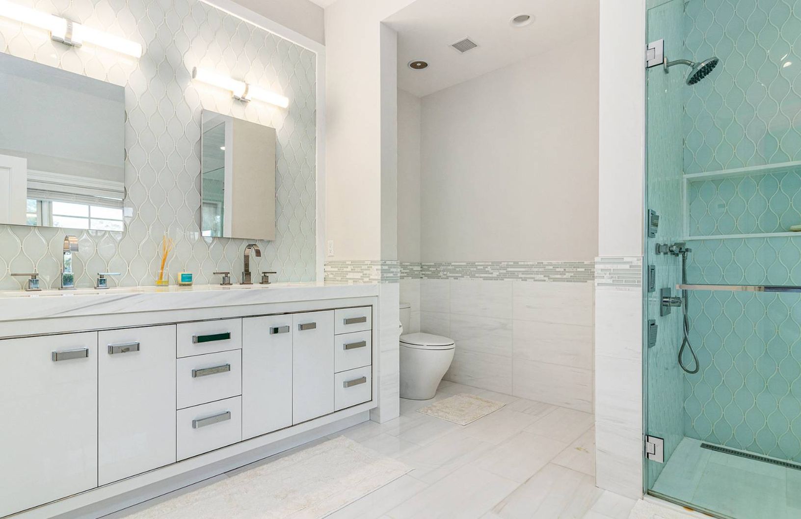  2nd Floor Master Bath