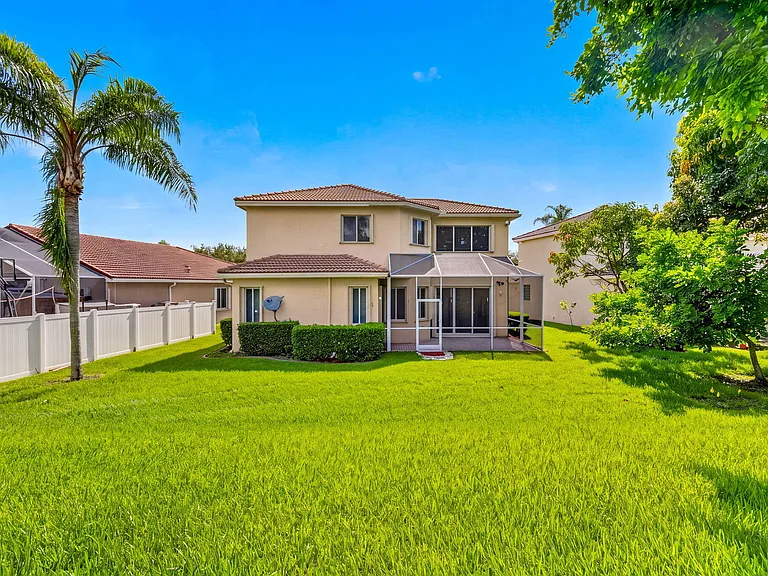 6775 SW 195th Ave — Photo 38