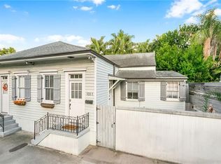 1011 Toledano St, New Orleans, LA 70115